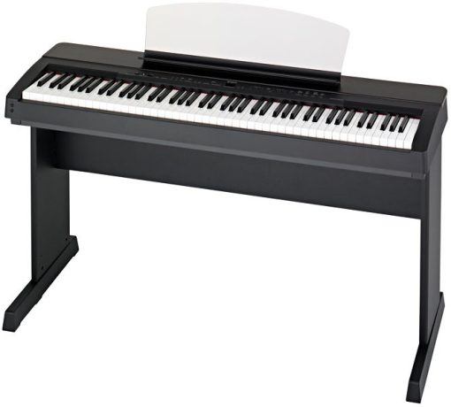 Yamaha P70