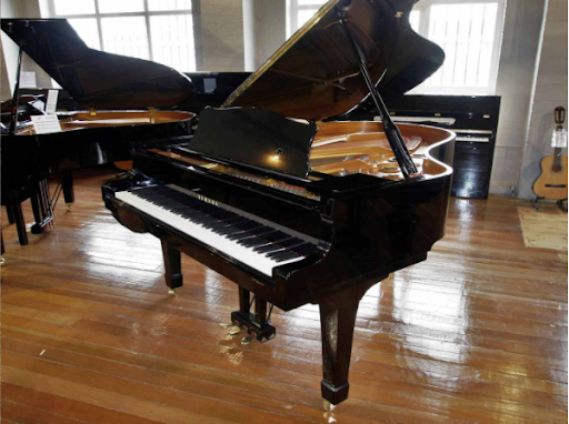 Đàn piano cơ kiến tạo không gian sang trọng, đẳng cấp