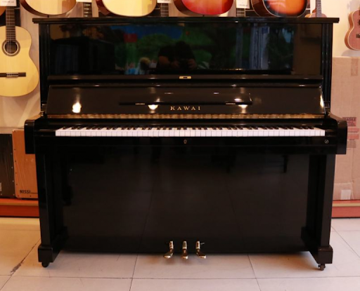 Nên mua đàn piano cơ hay điện? Tham khảo ngay piano cơ vì có tuổi thọ cao hơn